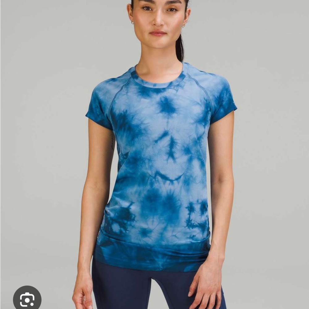 Lululemon blue tie-dye top